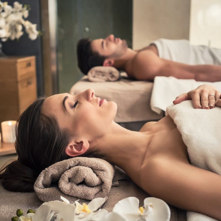 Couples body massage in goa